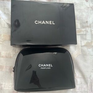 CHANEL Black  Pouch